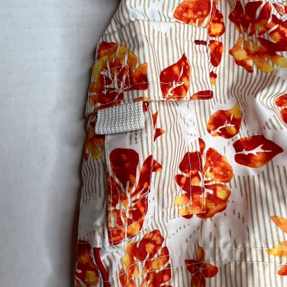 3/$15 Carter’s 12 months elastic waist floral board shorts - Picture 5 of 6